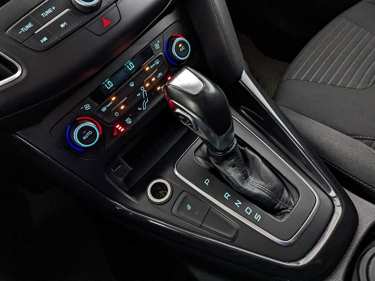 Купить Ford Focus с пробегом. Фото: #26