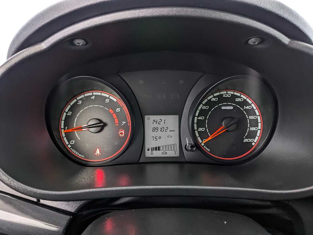 Купить Lada (ВАЗ) Kalina с пробегом. Фото: #11