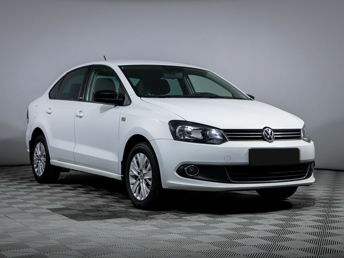 Купить Volkswagen Polo с пробегом. Фото: #2
