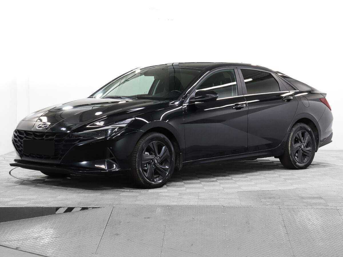 Купить Hyundai Elantra с пробегом. Посмотреть фото