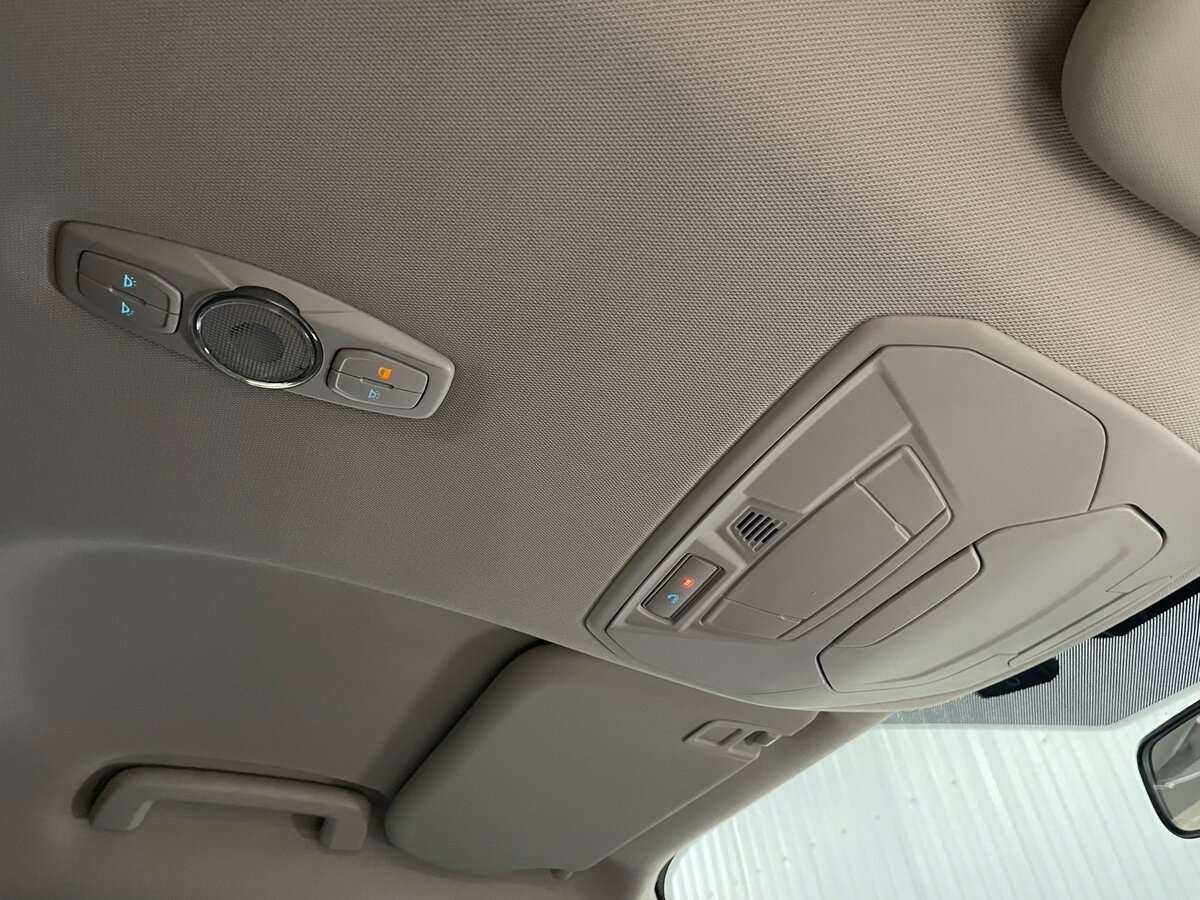 Купить Ford Kuga с пробегом. Фото: #22