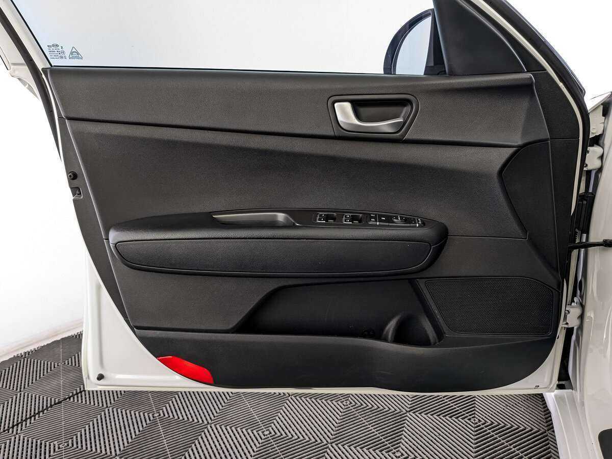 Купить Kia Optima с пробегом. Фото: #14