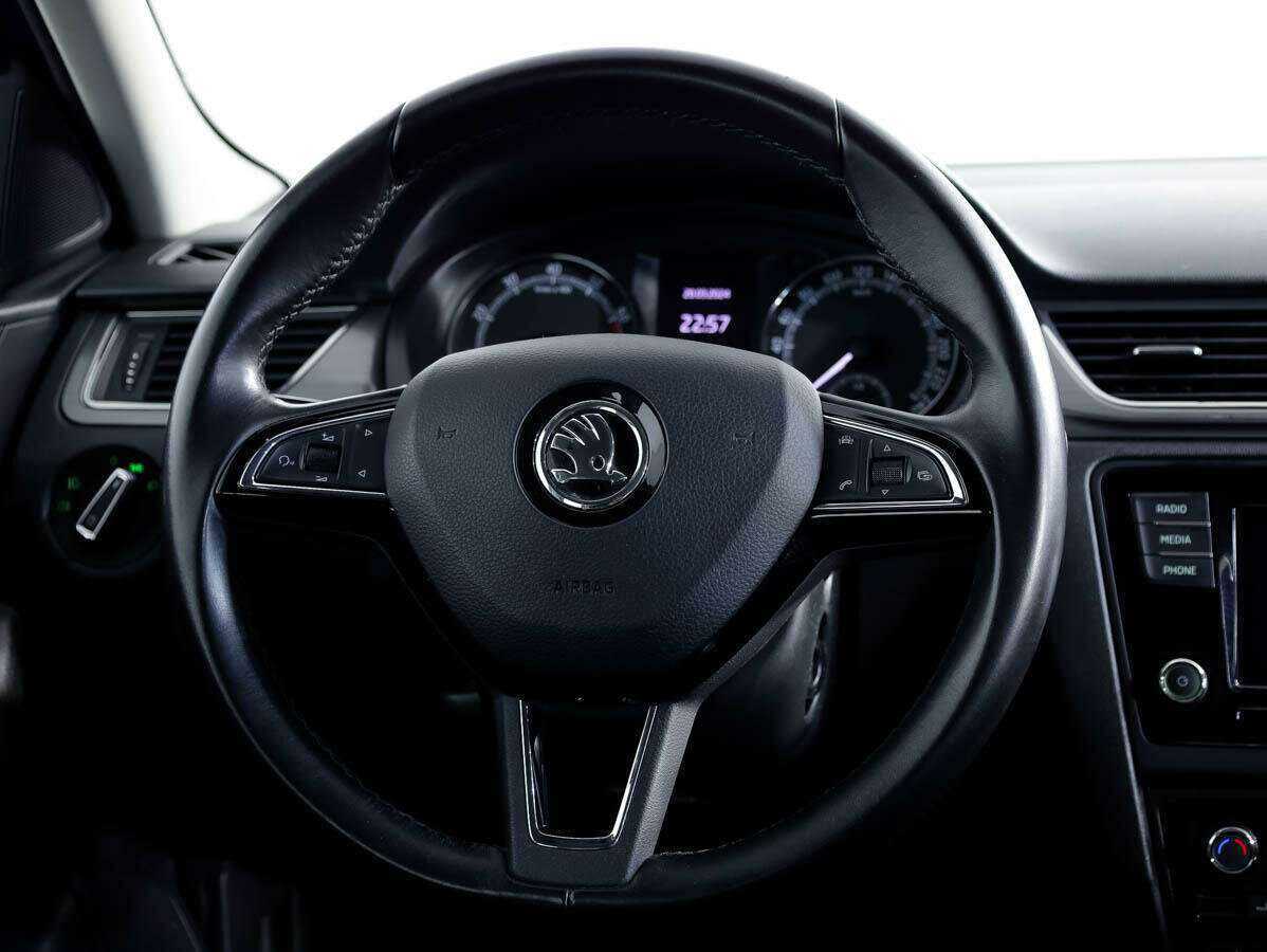 Купить Skoda Rapid с пробегом. Фото: #11