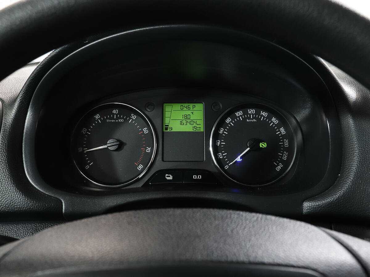 Купить Skoda Fabia с пробегом. Фото: #10