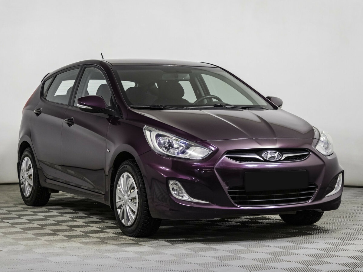 Купить Hyundai Solaris с пробегом. Фото: #2