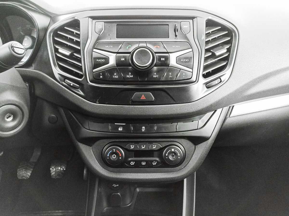 Купить Lada (ВАЗ) Vesta с пробегом. Фото: #14