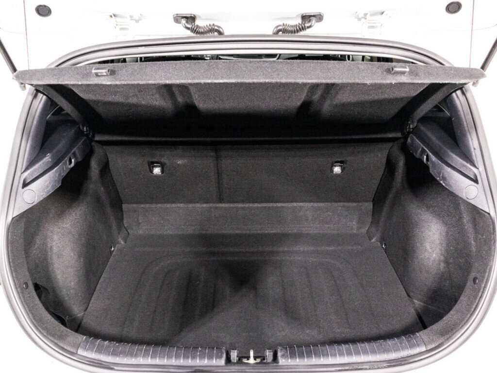 Купить Kia Ceed с пробегом. Фото: #14