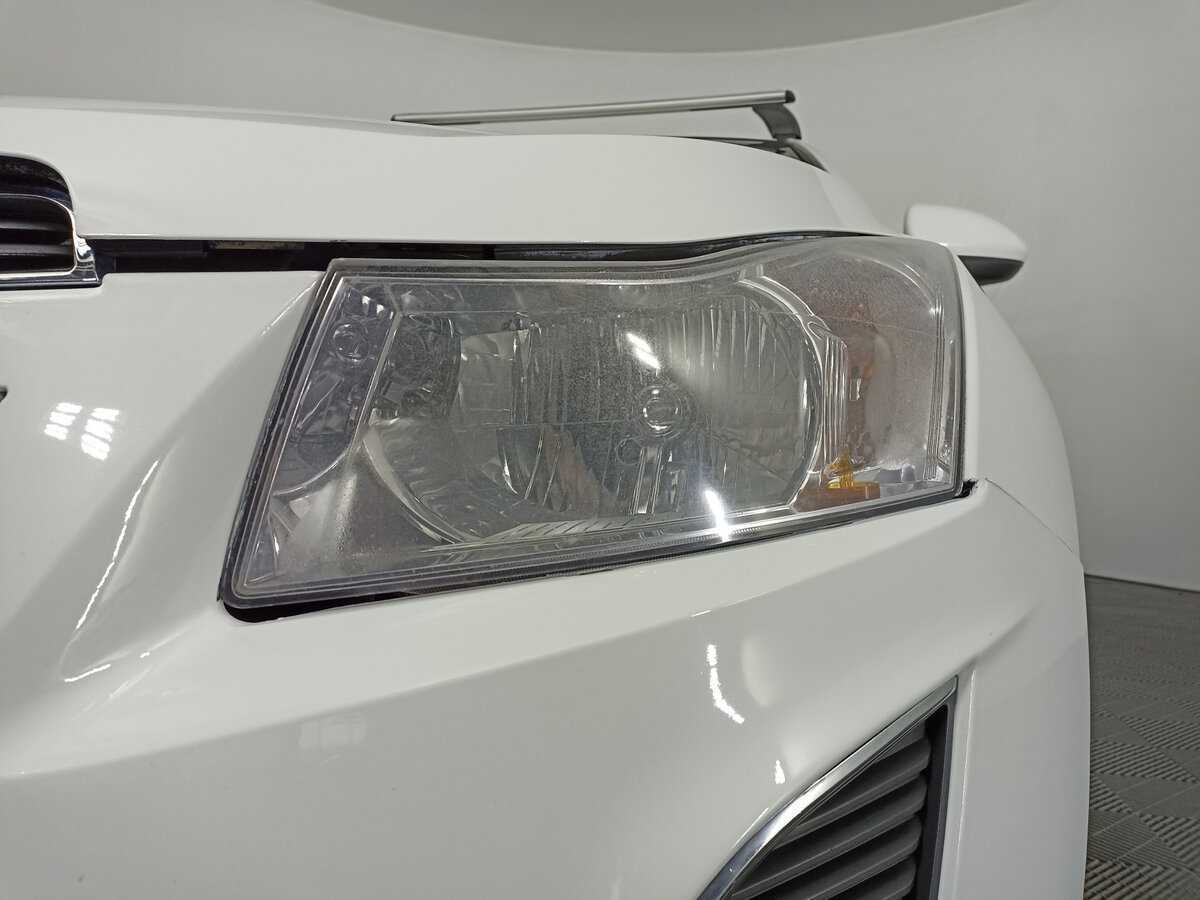 Купить Chevrolet Cruze с пробегом. Фото: #16