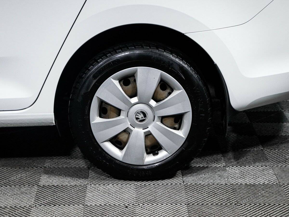 Купить Skoda Rapid с пробегом. Фото: #14