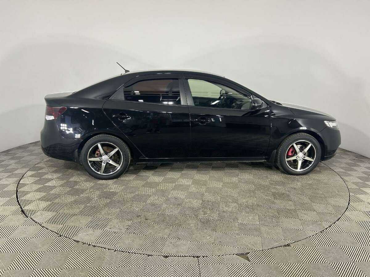 Купить Kia Cerato с пробегом. Фото: #2