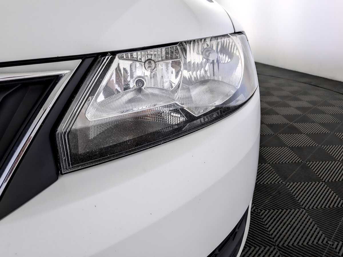 Купить Skoda Rapid с пробегом. Фото: #16