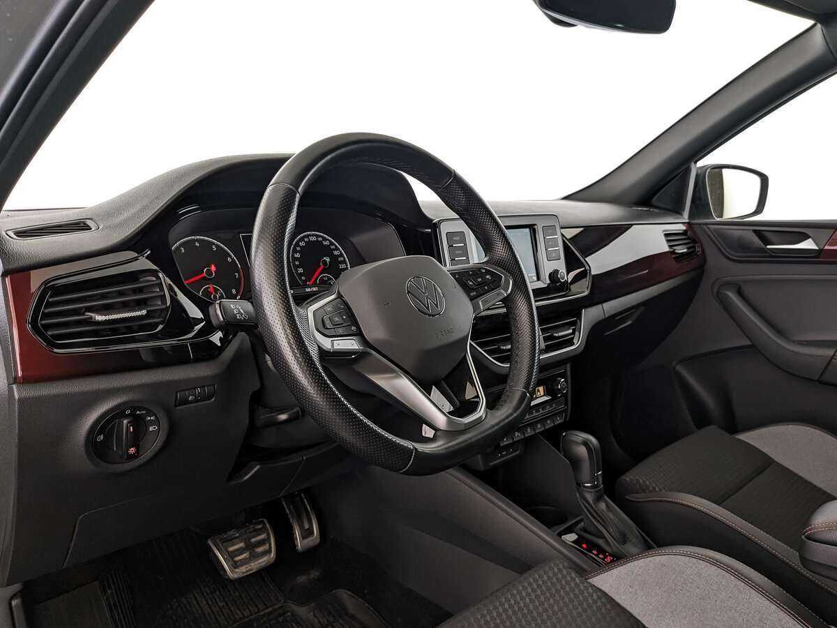 Купить Volkswagen Polo с пробегом. Фото: #10
