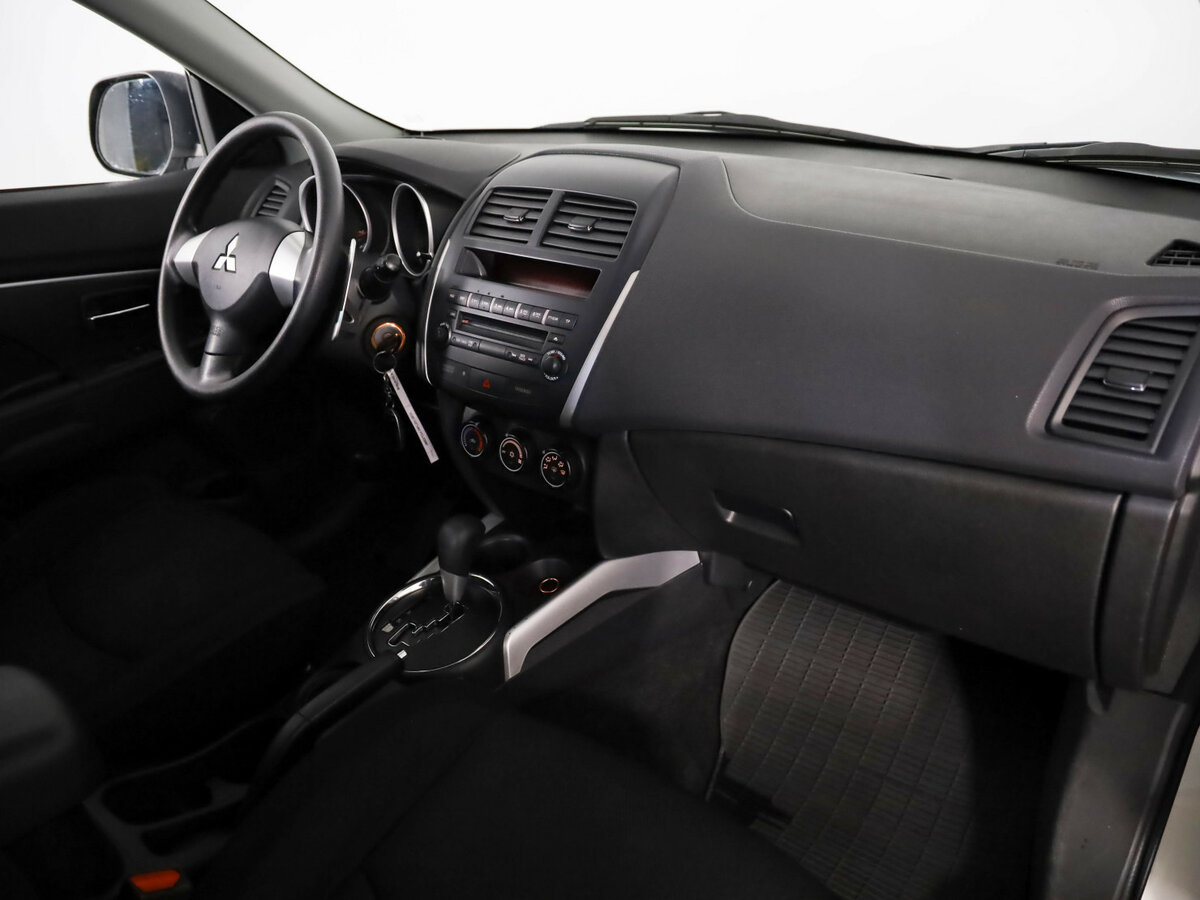 Купить Mitsubishi ASX с пробегом. Фото: #13