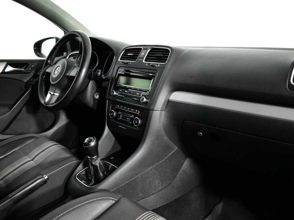 Купить Volkswagen Golf с пробегом. Фото: #8