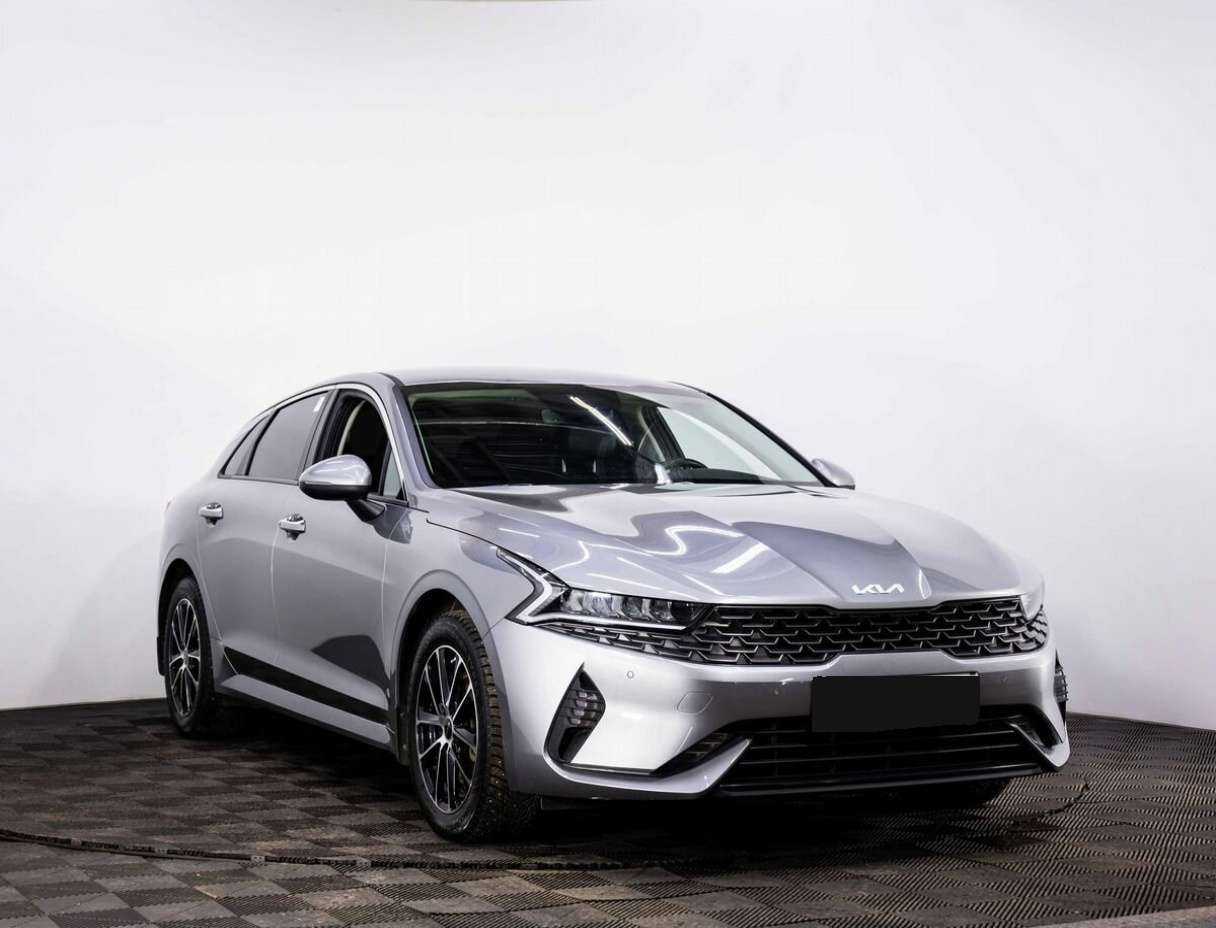 Купить Kia K5 с пробегом. Фото: #2