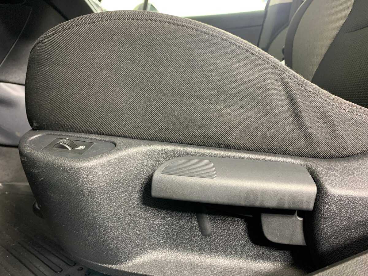 Купить Peugeot 308 с пробегом. Фото: #16