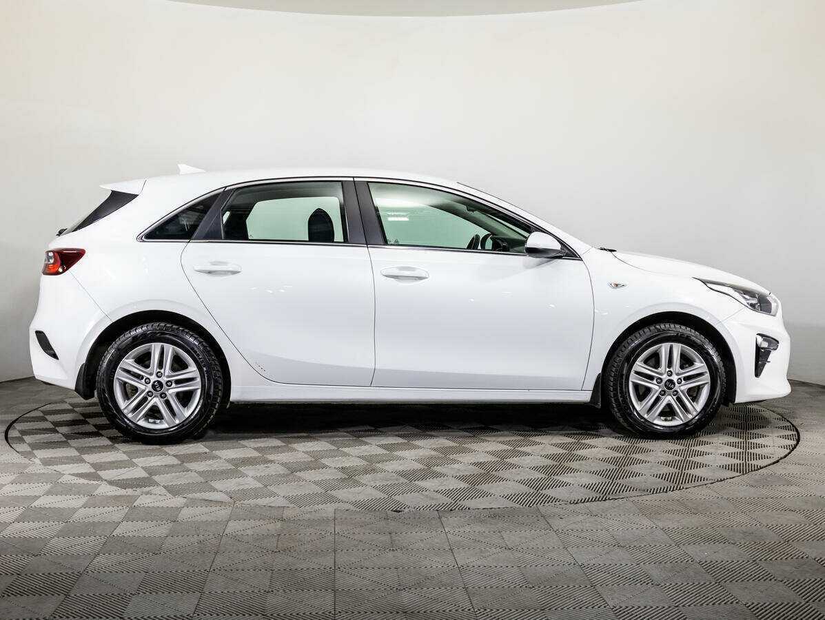 Купить Kia Ceed с пробегом. Фото: #3