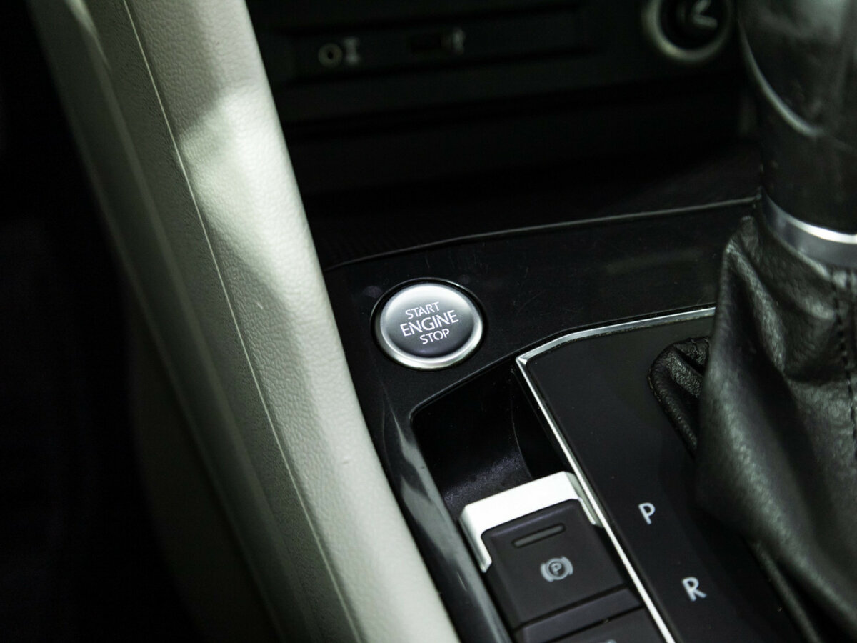 Купить Volkswagen Tiguan с пробегом. Фото: #16