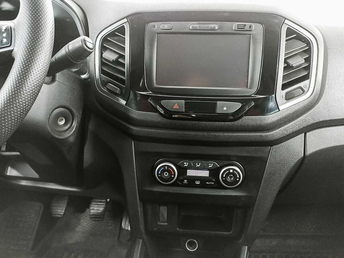 Купить Lada (ВАЗ) XRAY с пробегом. Фото: #12