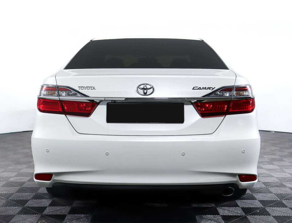 Купить Toyota Camry с пробегом. Фото: #5