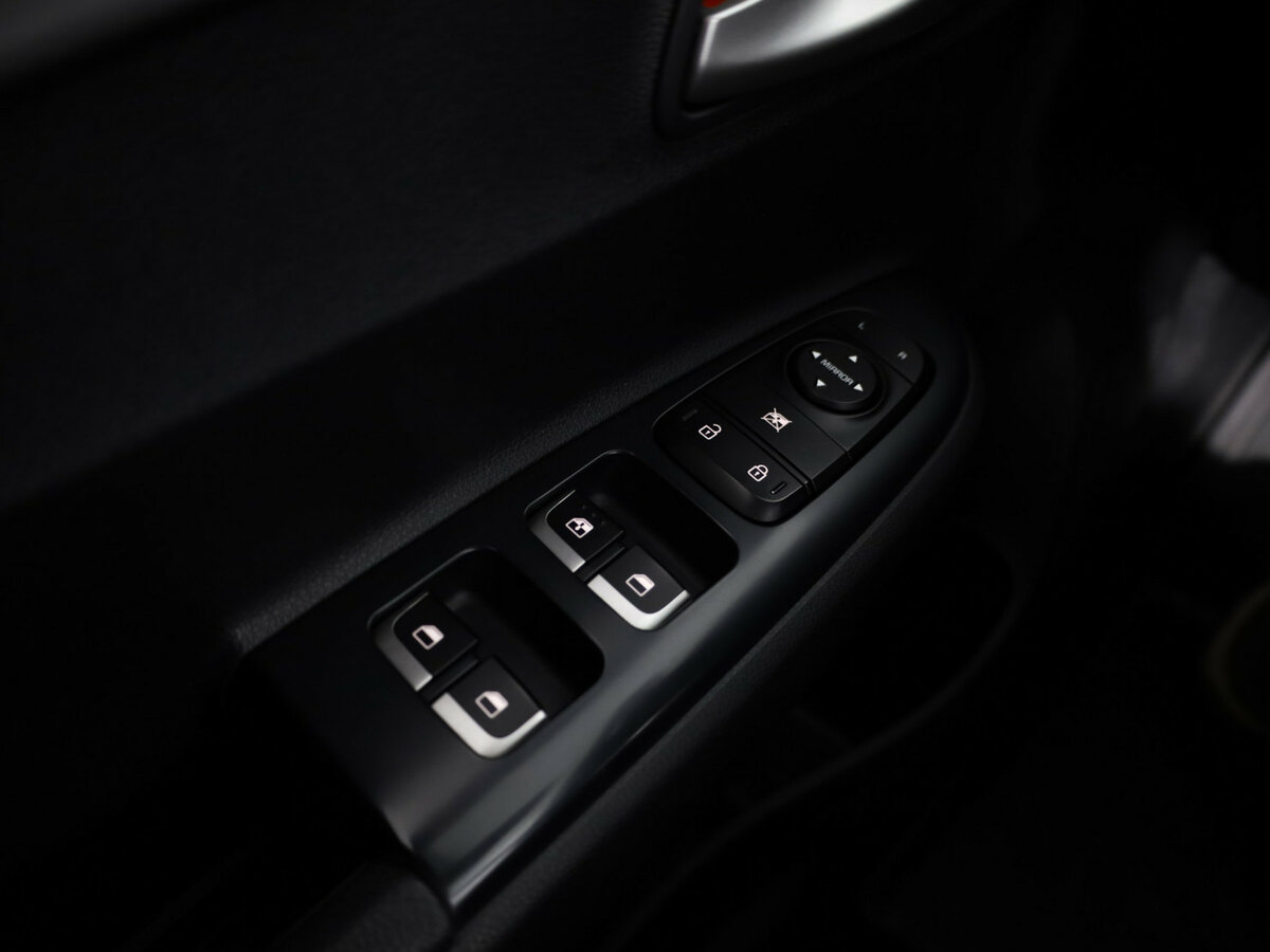 Купить Kia Rio с пробегом. Фото: #22