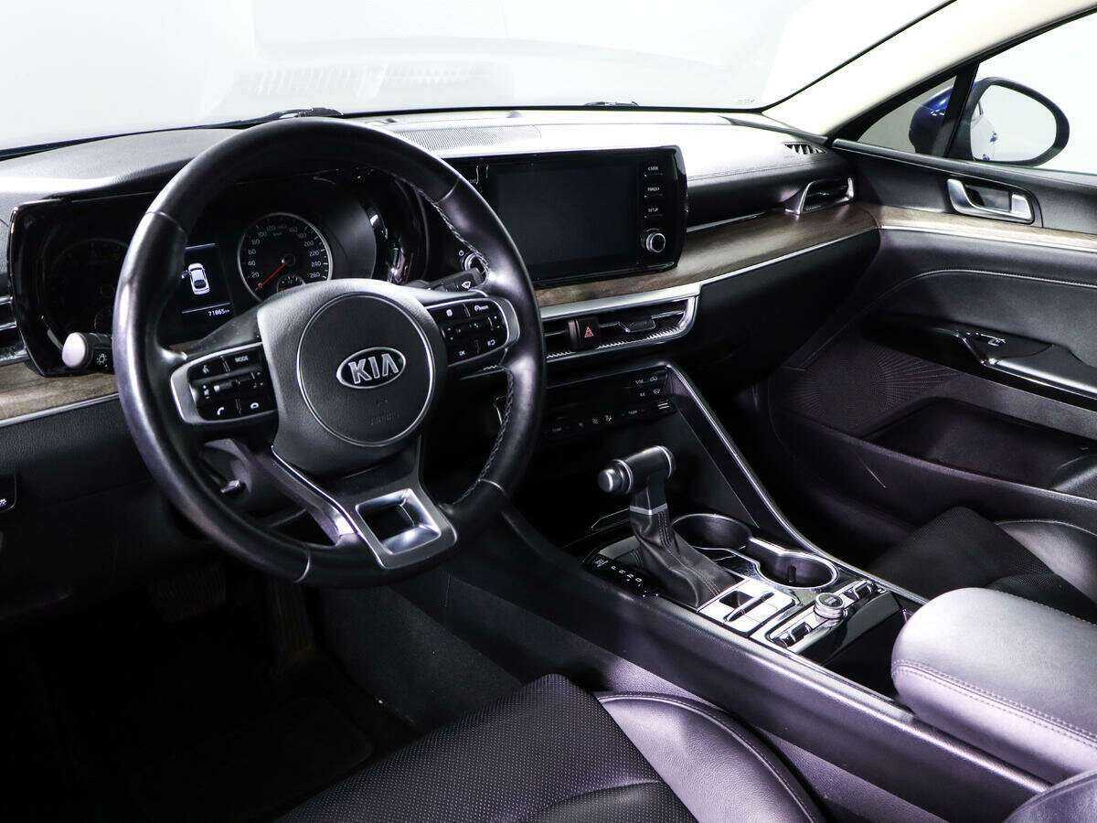 Купить Kia K5 с пробегом. Фото: #9
