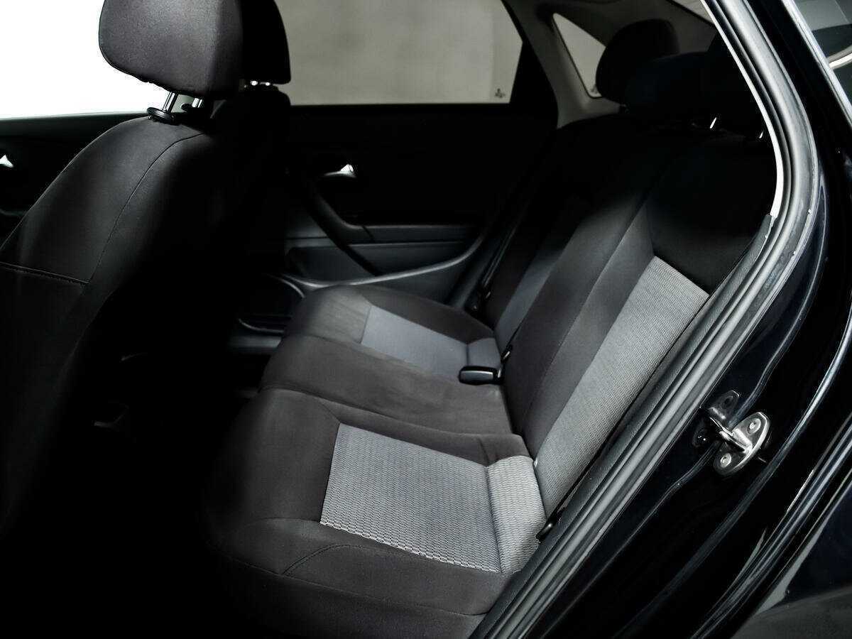 Купить Volkswagen Polo с пробегом. Фото: #11