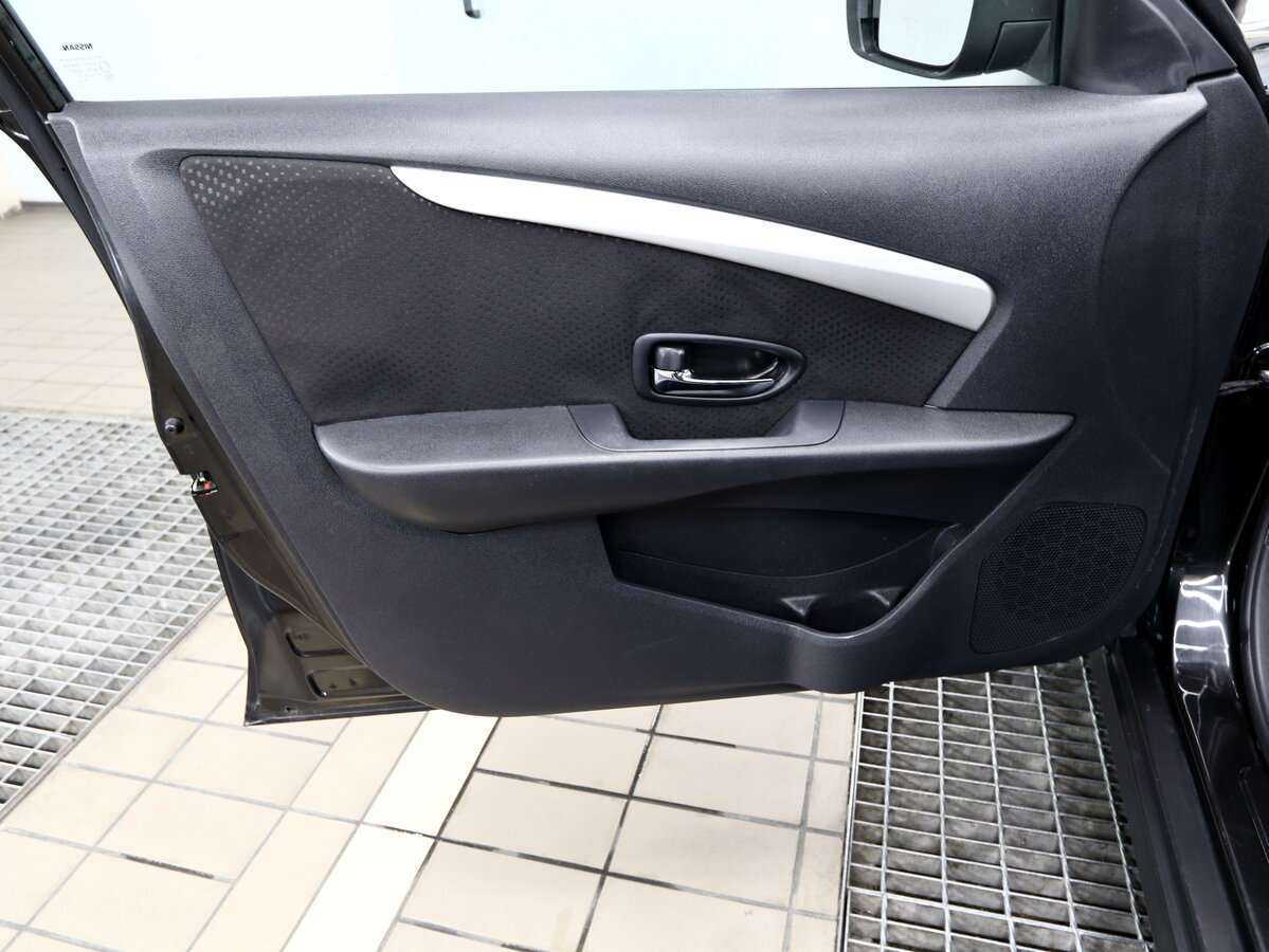 Купить Nissan Almera с пробегом. Фото: #7