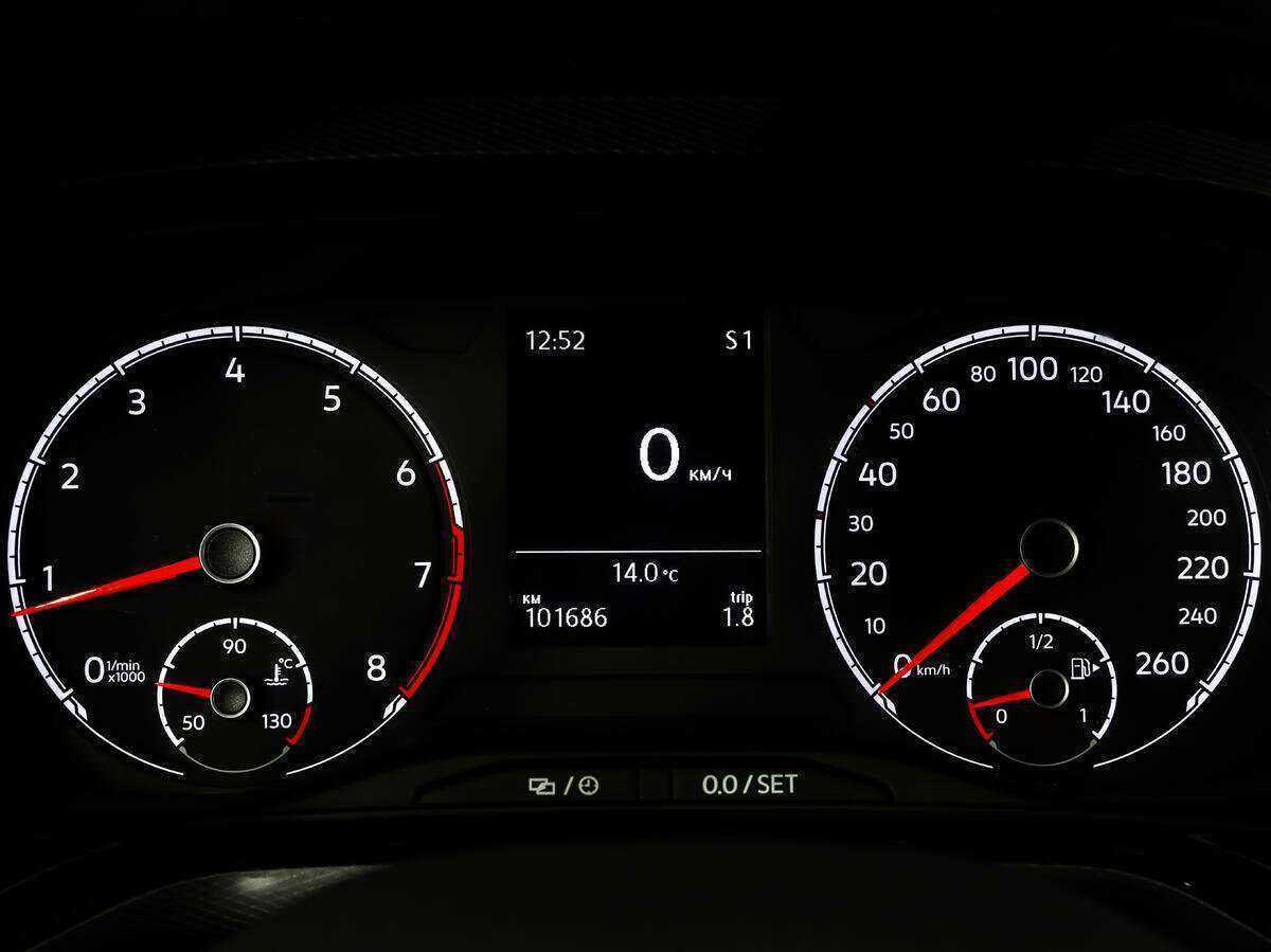 Купить Volkswagen Polo с пробегом. Фото: #11