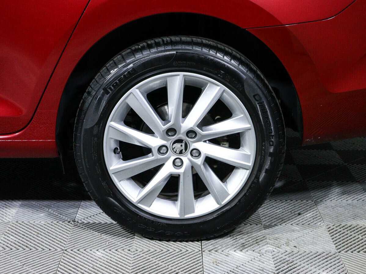 Купить Skoda Rapid с пробегом. Фото: #14