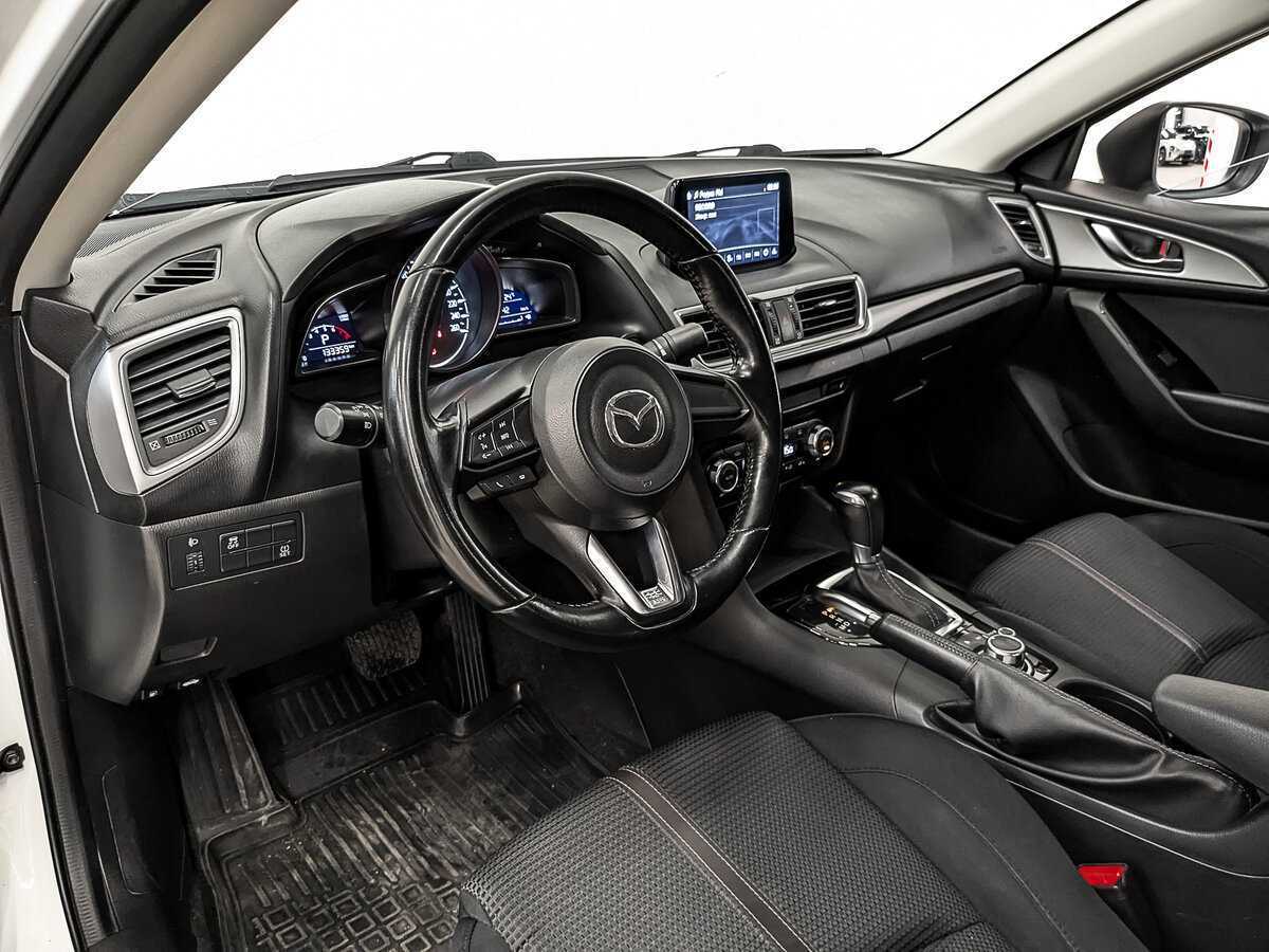 Купить Mazda 3 с пробегом. Фото: #12