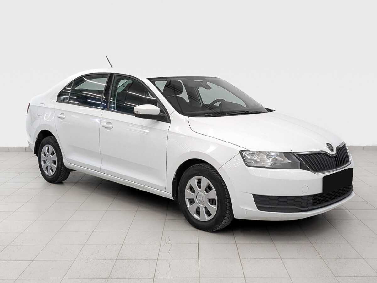 Купить Skoda Rapid с пробегом. Фото: #2