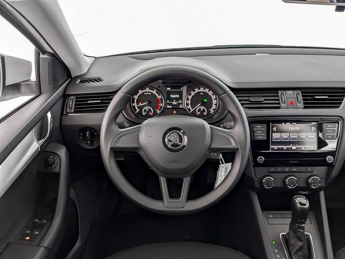 Купить Skoda Octavia с пробегом. Фото: #16