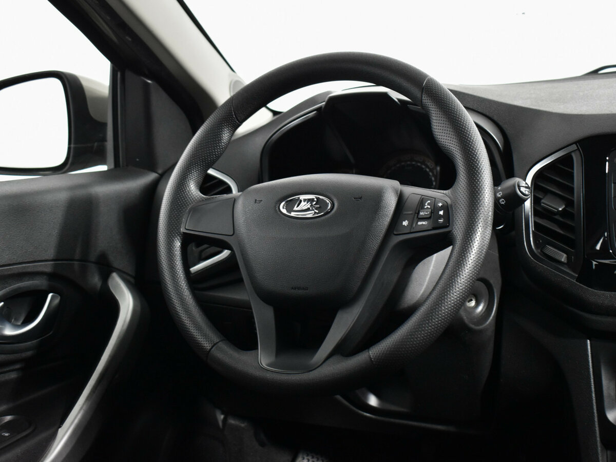 Купить Lada (ВАЗ) XRAY с пробегом. Фото: #14