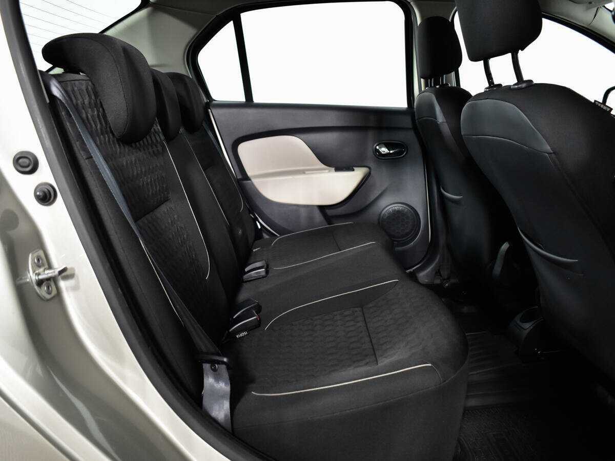 Купить Renault Logan с пробегом. Фото: #9