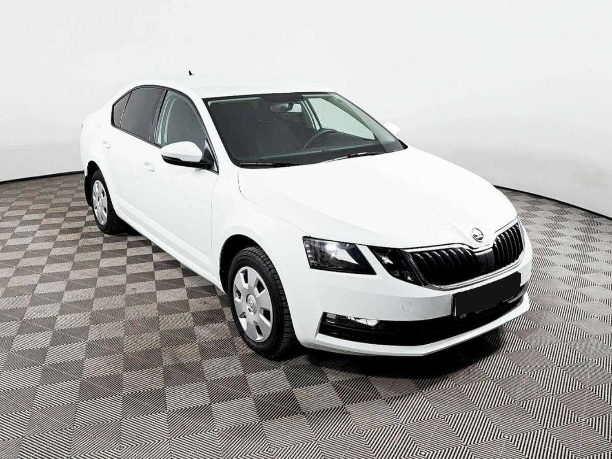 Купить Skoda Octavia с пробегом. Фото: #2