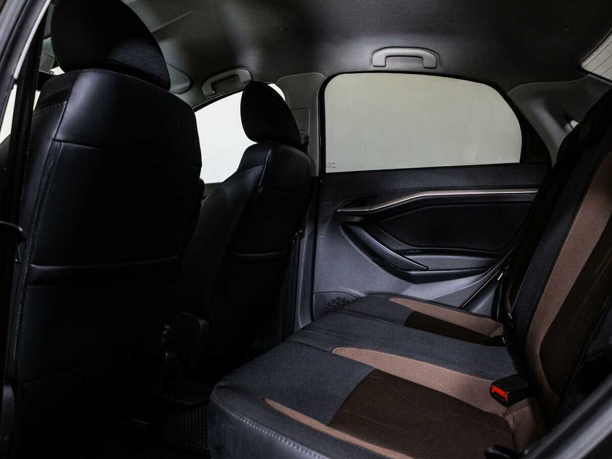 Купить Lada (ВАЗ) Vesta с пробегом. Фото: #10