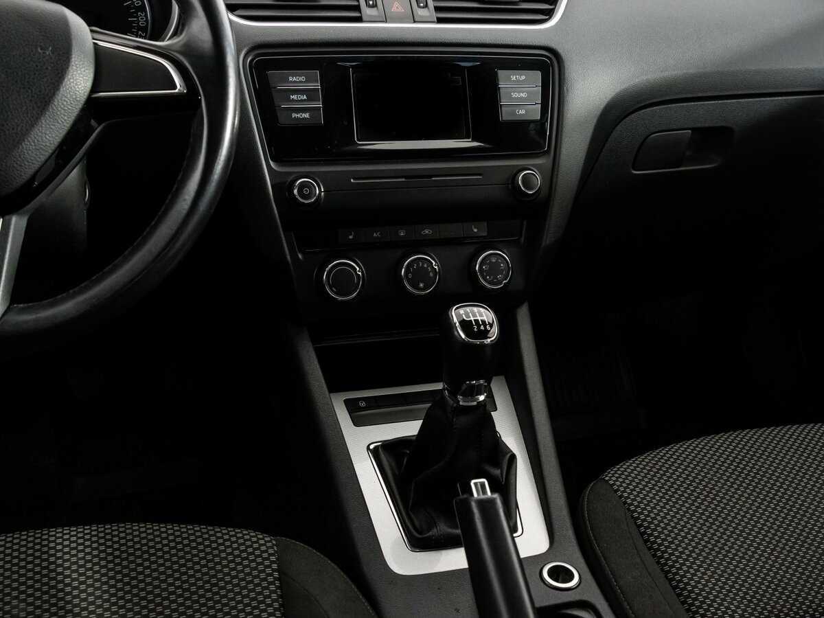 Купить Skoda Octavia с пробегом. Фото: #10