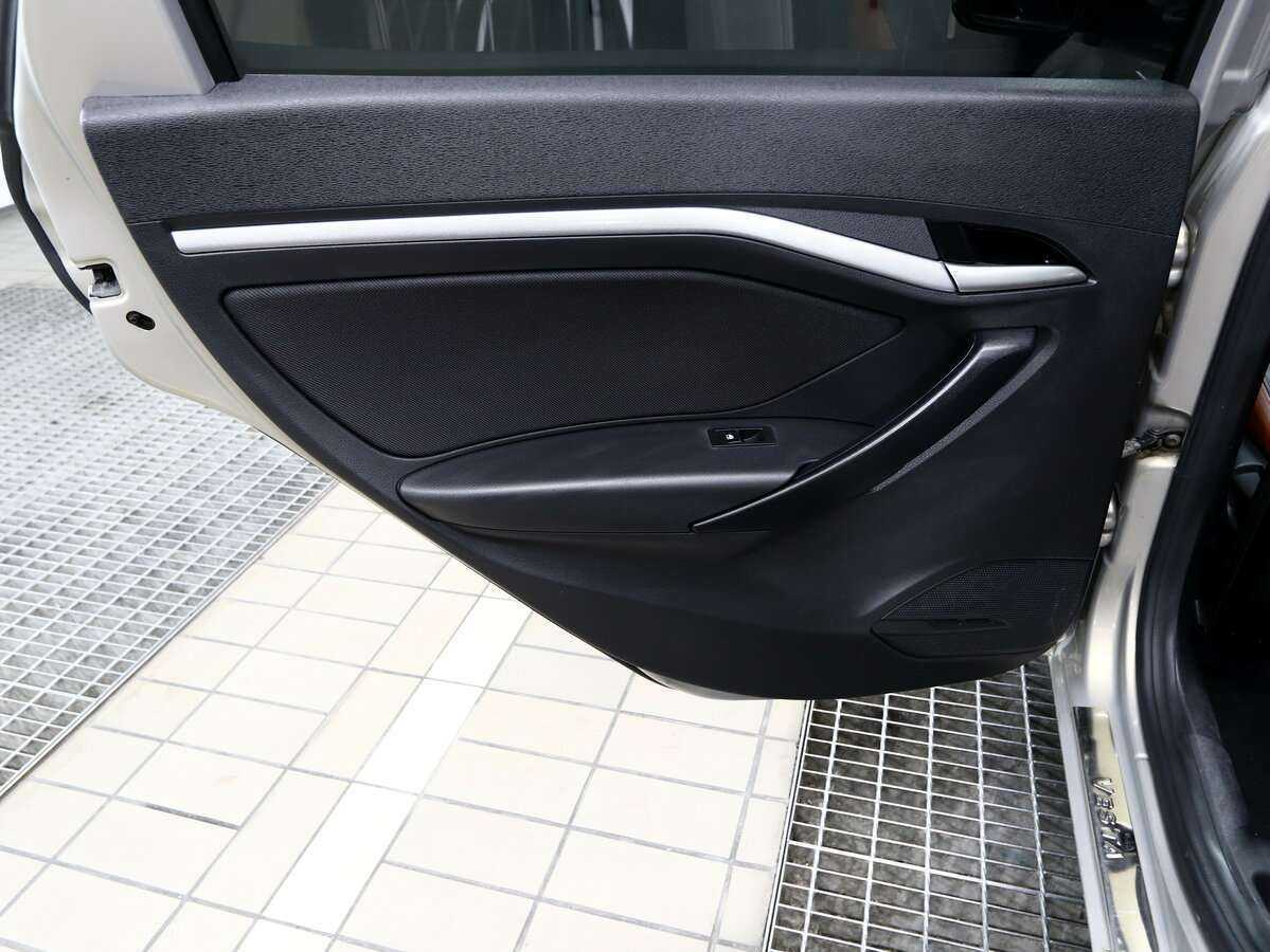 Купить Lada (ВАЗ) Vesta с пробегом. Фото: #14