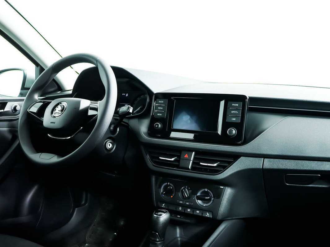 Купить Skoda Rapid с пробегом. Фото: #8