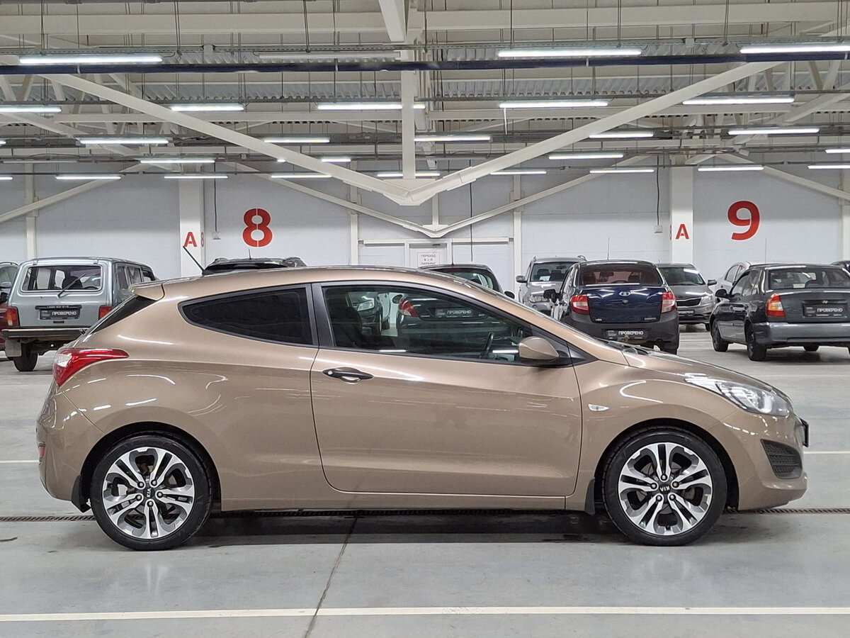 Купить Hyundai i30 с пробегом. Фото: #3