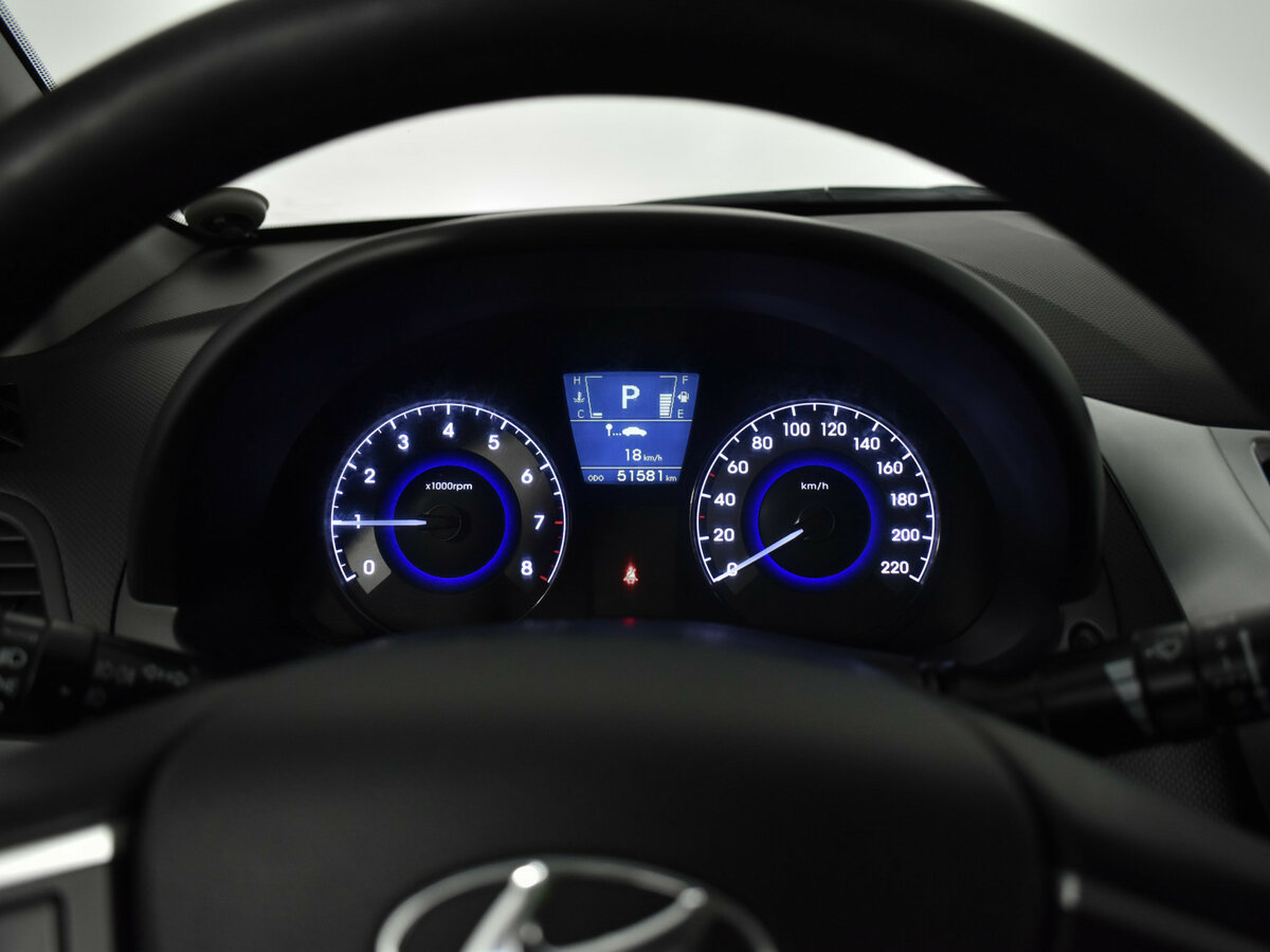 Купить Hyundai Solaris с пробегом. Фото: #12