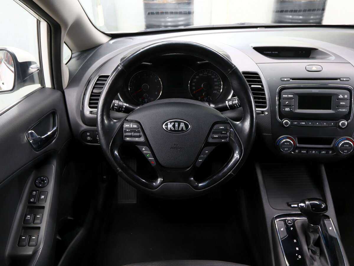 Купить Kia Cerato с пробегом. Фото: #11