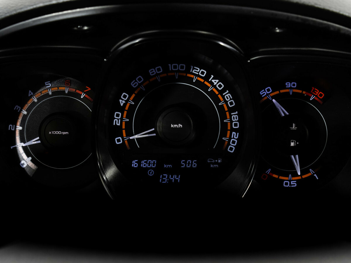 Купить Lada (ВАЗ) Vesta с пробегом. Фото: #13