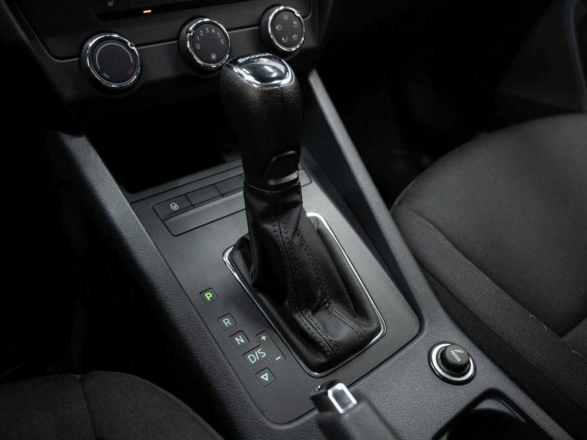 Купить Skoda Octavia с пробегом. Фото: #20