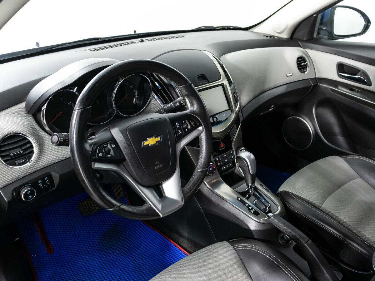 Купить Chevrolet Cruze с пробегом. Фото: #10