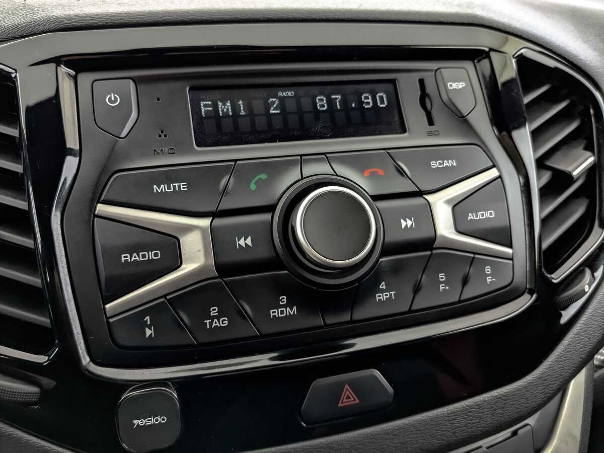 Купить Lada (ВАЗ) Vesta с пробегом. Фото: #22