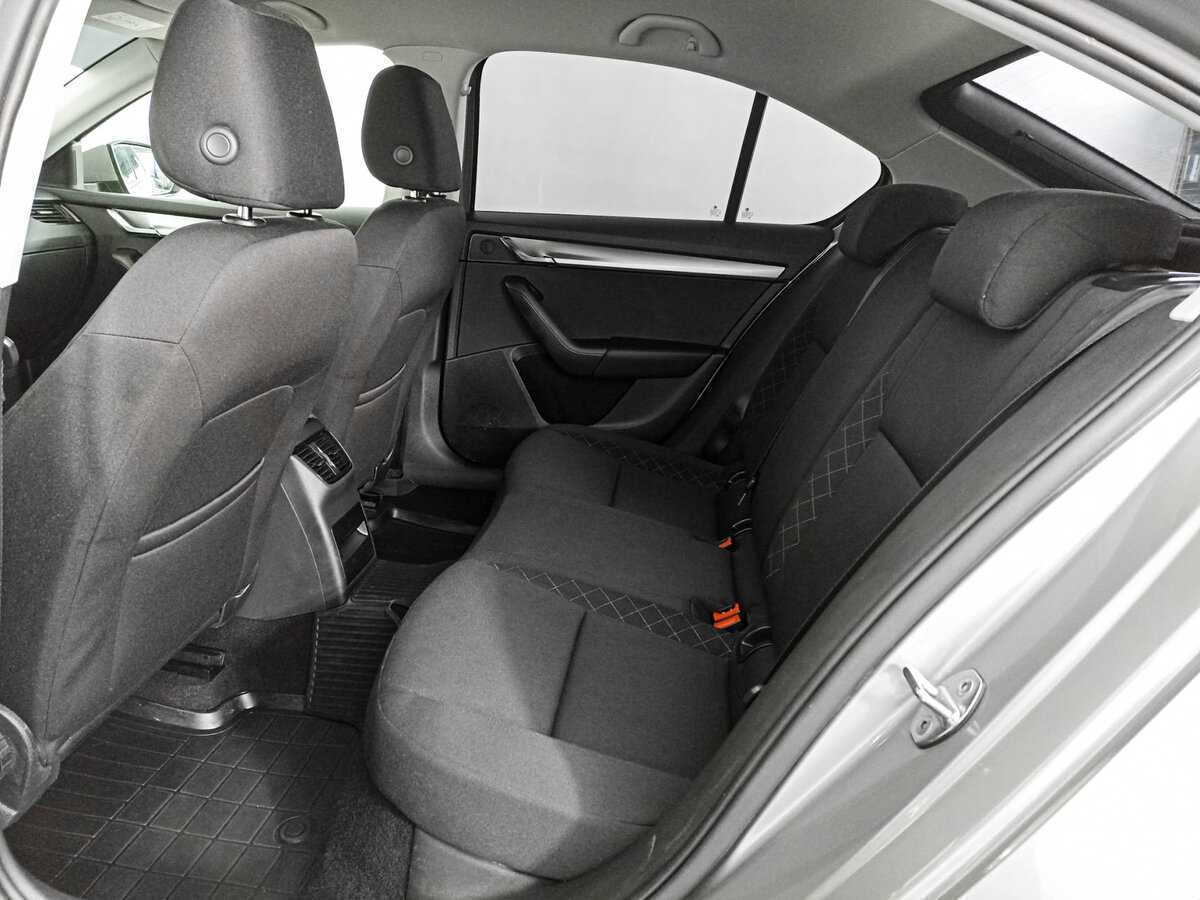 Купить Skoda Octavia с пробегом. Фото: #9