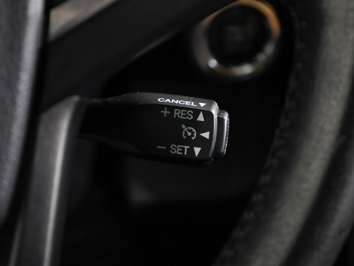 Купить Toyota Camry с пробегом. Фото: #12