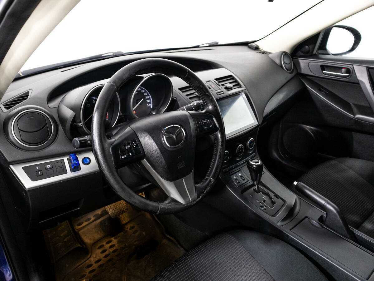 Купить Mazda 3 с пробегом. Фото: #10